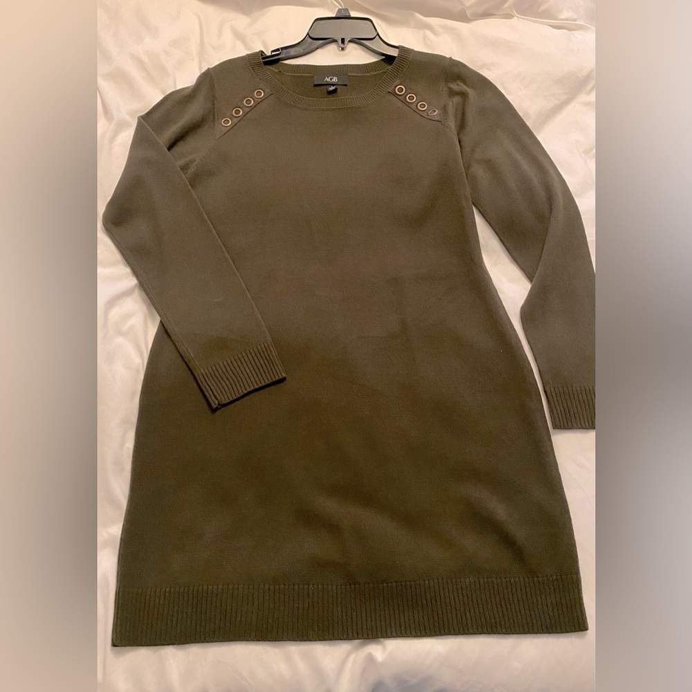 Women’s AGB Sweater Dress Size L